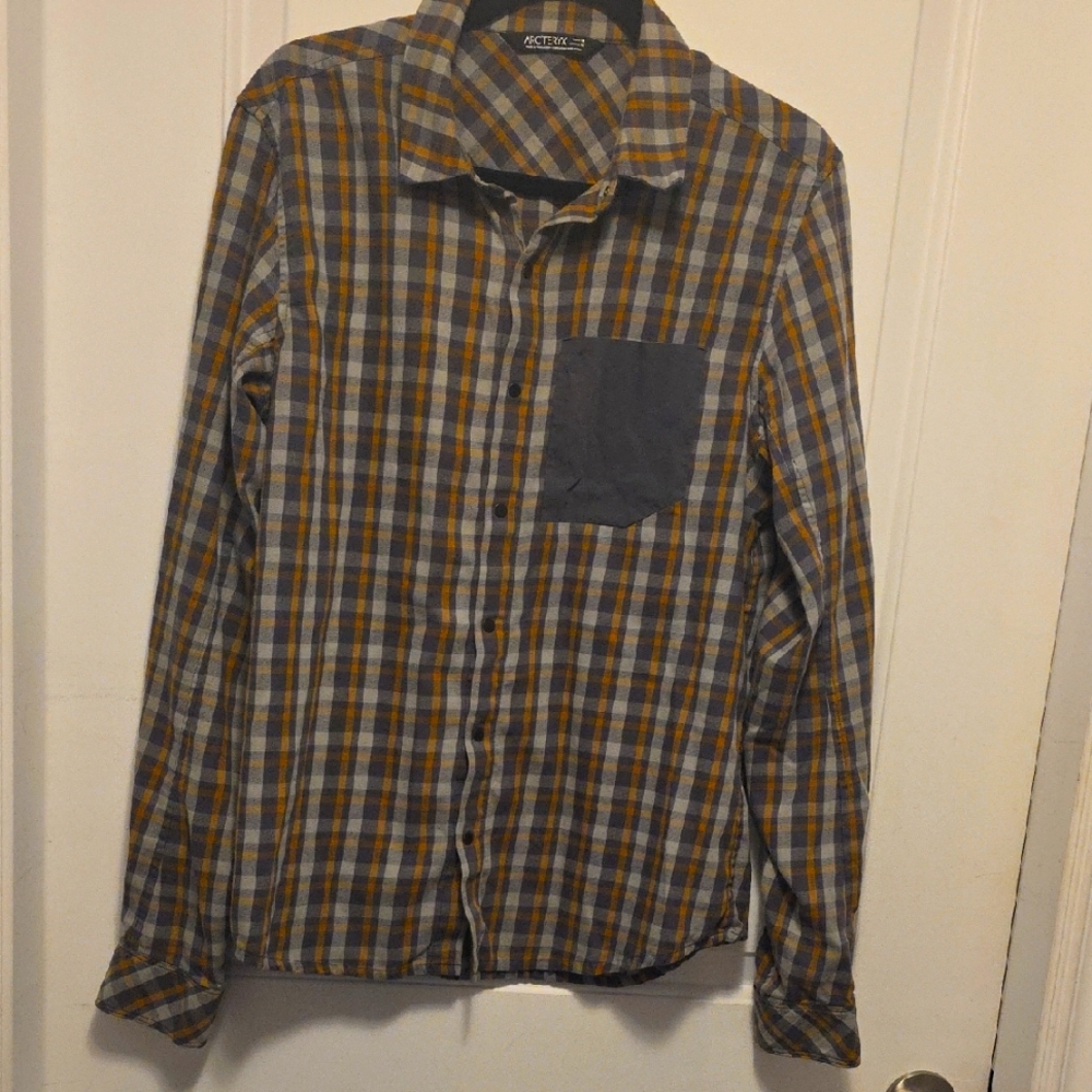 Men's Arc'teryx Bernal Flannel Shirt Plaid Long Sleeve Snap Gray Tan Size M